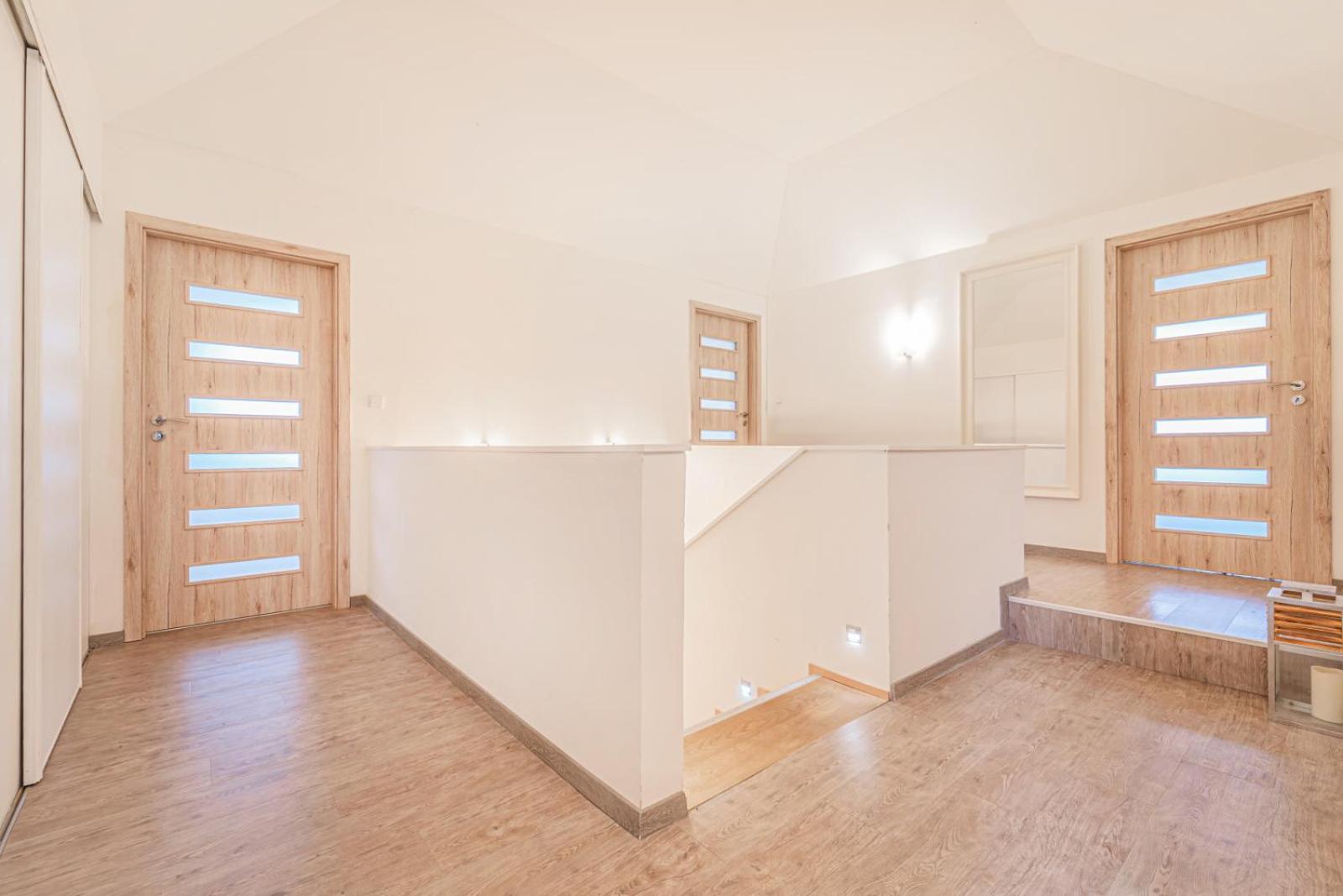 Vila Sara S Bazenem A Infrasaunou Na Kraji Prahy Zbuzany Exteriör bild